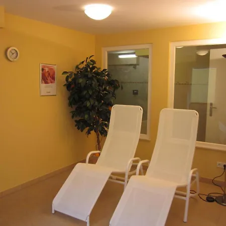 In Strandnaehe Mit 2 Balkonen Und Sauna Holiday home Kuehlungsborn