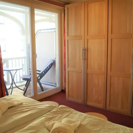 Holiday home In Strandnaehe Mit 2 Balkonen Und Sauna Kuehlungsborn